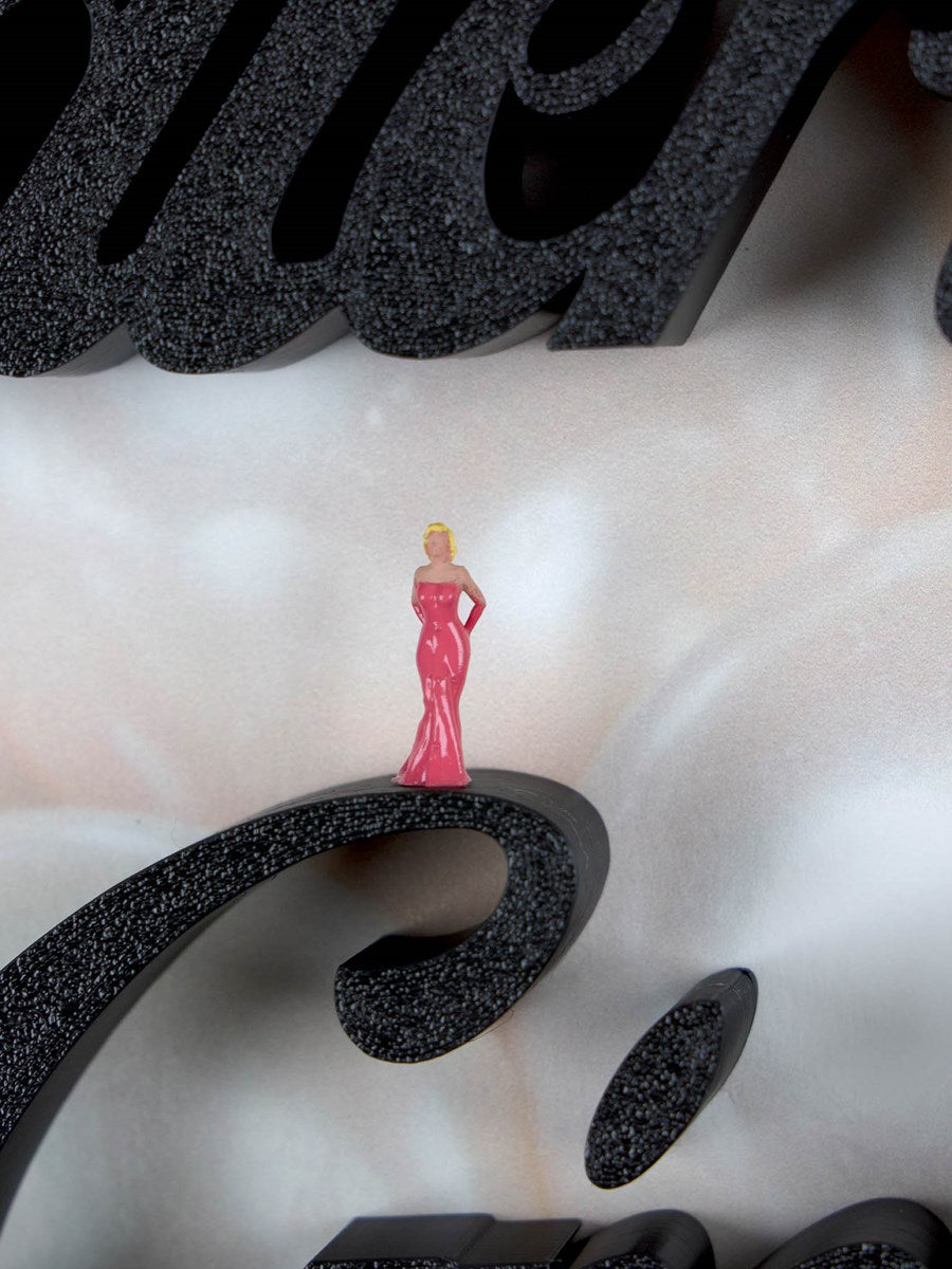 Material Girl (Detail2)