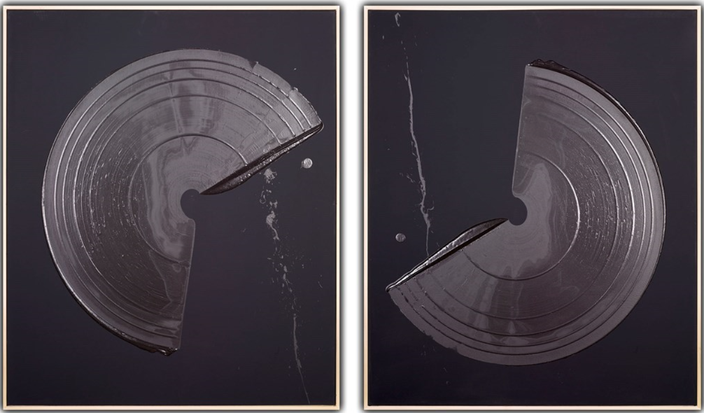 Replay (Diptych 1/2, Black 3.0) (Framed)